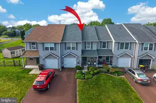 142 Bartlett Ct, Telford, PA 18969 - Photo 3