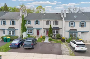2489 Dragon Cir, Norristown, PA 19403 - Photo 3