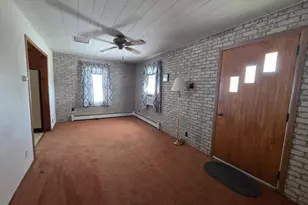 1029 E Philadelphia Ave, Gilbertsville, PA 19525 - Photo 9