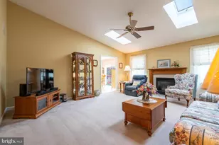 779 Hunter Dr, Pennsburg, PA 18073 - Photo 7