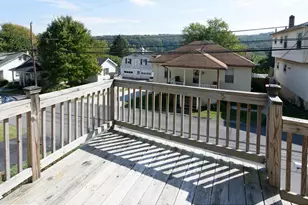 374 Dehaven St, Conshohocken, PA 19428 - Photo 15