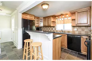 374 Dehaven St, Conshohocken, PA 19428 - Photo 5