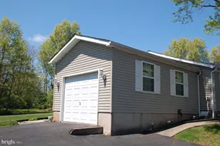 316 Hidden Springs Dr, Souderton, PA 18964 - Photo 3