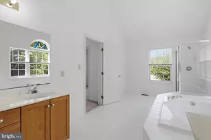 20 Crimson Dr, Norristown, PA 19401 - Photo 15