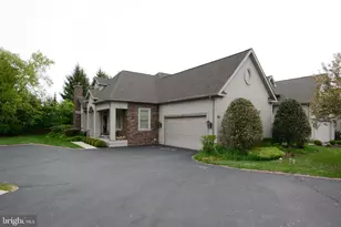 271 Country Club Dr, Telford, PA 18969 - Photo 5