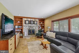 93 Kent Rd, Huntingdon Valley, PA 19006 - Photo 17