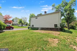 351 Golf View Rd, Lafayette Hill, PA 19444 - Photo 33