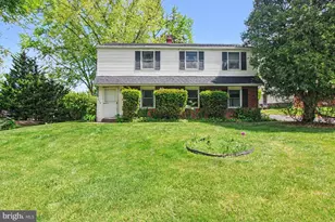 351 Golf View Rd, Lafayette Hill, PA 19444 - Photo 3