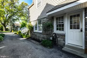 18 W Amherst Rd, Bala Cynwyd, PA 19004 - Photo 5