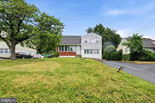 635 W County Line Rd, Hatboro, PA 19040 - Photo 5
