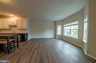 3062 Davenport Wy, Pennsburg, PA 18073 - Photo 3