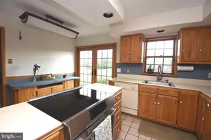 800 Diminjan Ln, Harleysville, PA 19438 - Photo 5