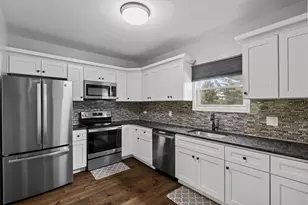 55 E Mt Kirk Ave, Eagleville, PA 19403 - Photo 17