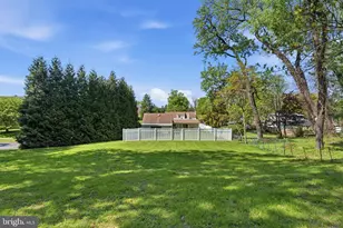 337 Surrey Ln, Hatboro, PA 19040 - Photo 45