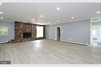 137 S 3rd Street #UNIT B, Telford, PA 18969 - Photo 7