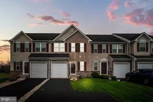 144 Fawn Dr, Gilbertsville, PA 19525 - Photo 1