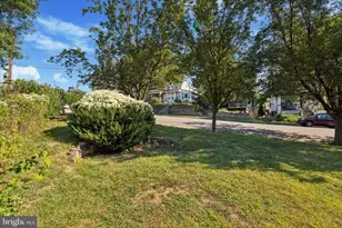 332 Spring Mill Ave, Conshohocken, PA 19428 - Photo 27