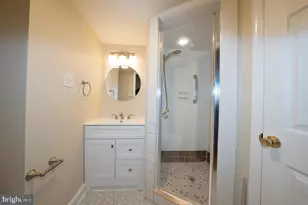 1219 W Wynnewood Rd, Wynnewood, PA 19096 - Photo 29