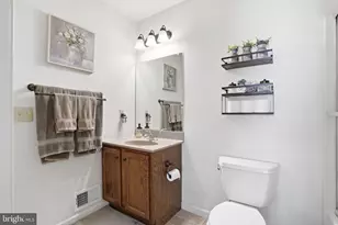 2026 Berkeley Dr, Pennsburg, PA 18073 - Photo 19