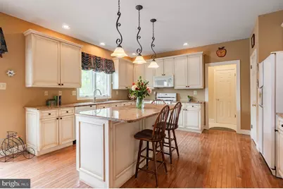 694 Misty Hollow, Maple Glen, PA 19002 - Photo 5