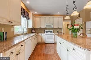 694 Misty Hollow, Maple Glen, PA 19002 - Photo 7