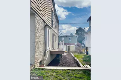 222 Rock Glen Road, Wynnewood, PA 19096 - Photo 15