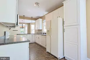 3166 Arbour Green Ct, Hatfield, PA 19440 - Photo 7