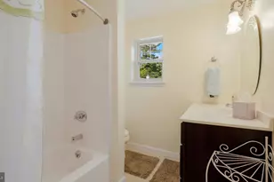 1734 Fitzwatertown Rd, Willow Grove, PA 19090 - Photo 35