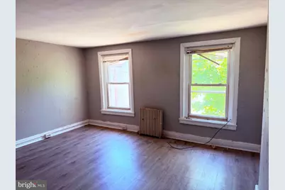 325 E Moore Street, Norristown, PA 19401 - Photo 19