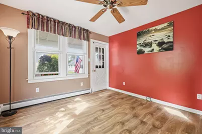 140 Warren Street, Willow Grove, PA 19090 - Photo 3
