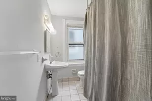 221 Ardmore Ave, Ardmore, PA 19003 - Photo 15