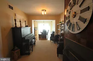 112 Magnolia Ct, Collegeville, PA 19426 - Photo 3