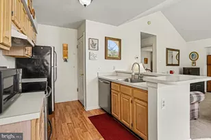 1102 Foxmeadow Dr, Royersford, PA 19468 - Photo 11
