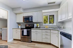 1750 Oakwood Terrace, Narberth, PA 19072 - Photo 5