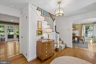 2 Hedgerow Dr, Spring House, PA 19477 - Photo 3