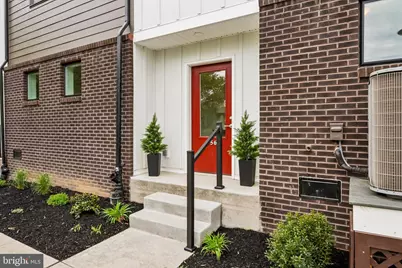 956 Riverplace Drive #2, Conshohocken, PA 19428 - Photo 3