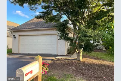 327 Overlook Lane, Conshohocken, PA 19428 - Photo 3