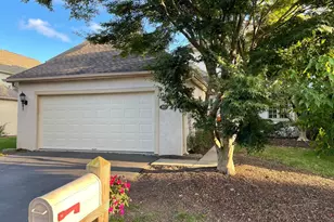 327 Overlook Ln, Conshohocken, PA 19428 - Photo 3