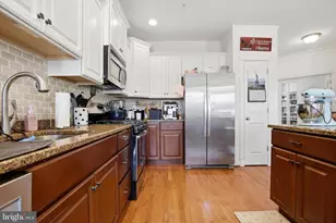115 Mainland Square Dr, Harleysville, PA 19438 - Photo 7