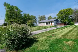 883 Bleim Rd, Pottstown, PA 19464 - Photo 3
