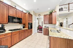 461 Peters Way, Phoenixville, PA 19460 - Photo 9