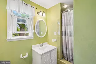 2 Flamingo Rd, Hatboro, PA 19040 - Photo 35