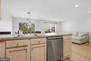 325 Green View Ct, Plymouth Meeting, PA 19462 - Photo 7