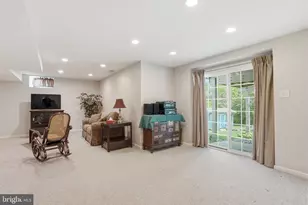 667 Birch Cir, Telford, PA 18969 - Photo 35