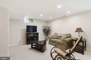 667 Birch Cir, Telford, PA 18969 - Photo 37