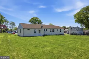 3217 W Mt Kirk Ave, Norristown, PA 19403 - Photo 35
