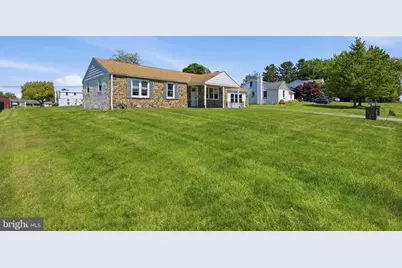 3217 W Mount Kirk Avenue, Norristown, PA 19403 - Photo 5