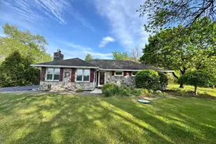 2072 Yarnall Rd, Pottstown, PA 19464 - Photo 1