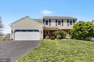 2245 Donna Ln, Pottstown, PA 19464 - Photo 1
