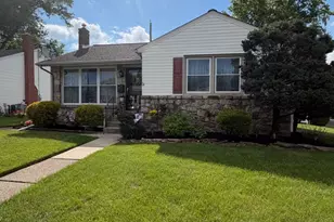 654 Oakdale Ave, Pottstown, PA 19464 - Photo 1